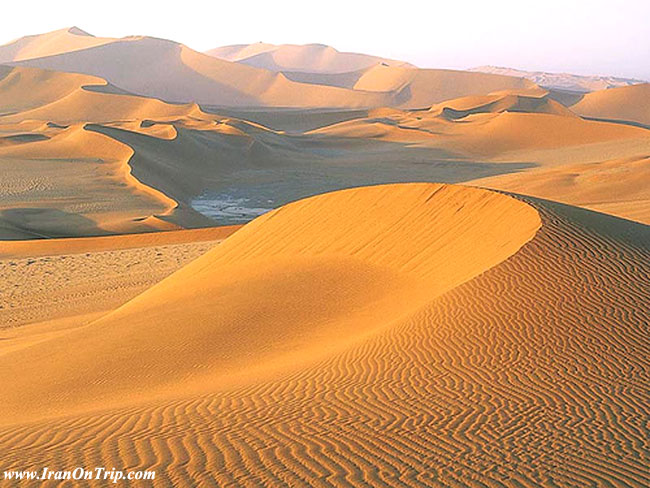 Dasht-e Lut - Emptiness Desert