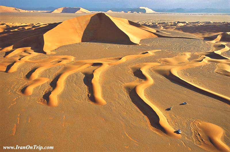 Iran's-Lout-Desert-Earth's-Hottest-Spot-2