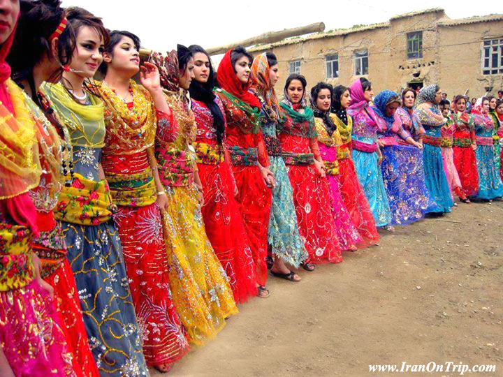 Iranian traditional dress