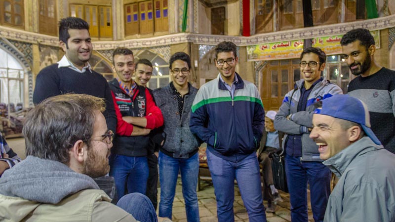 Random English lesson in the Kashan Bazaar