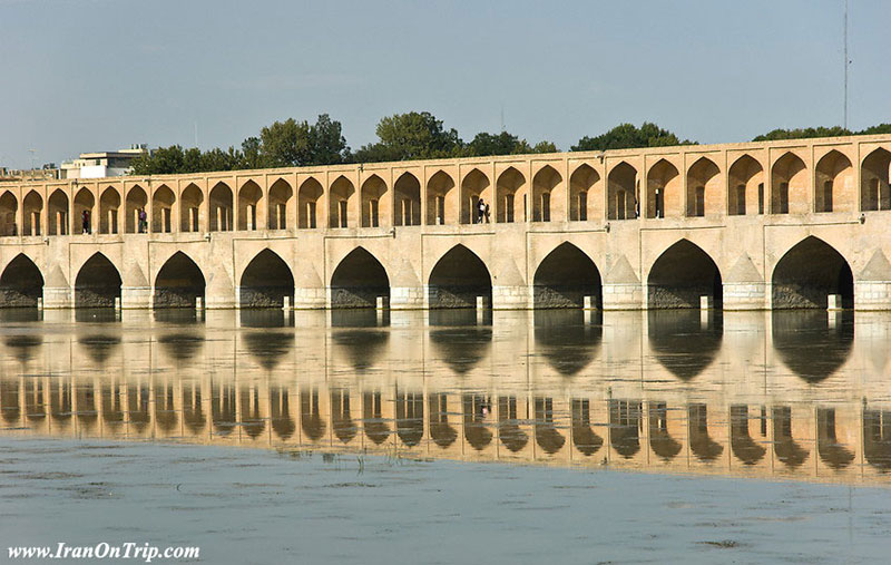 Siosepol bridge-33 Pol-Allah Verdi Khan Bridge - Historical Bridges of Isfahan Iran
